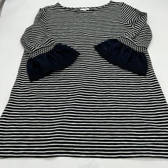 J Jill Navy and White Striped Top with eyelet cuffs Size Medium Petite - Picture 1 of 5